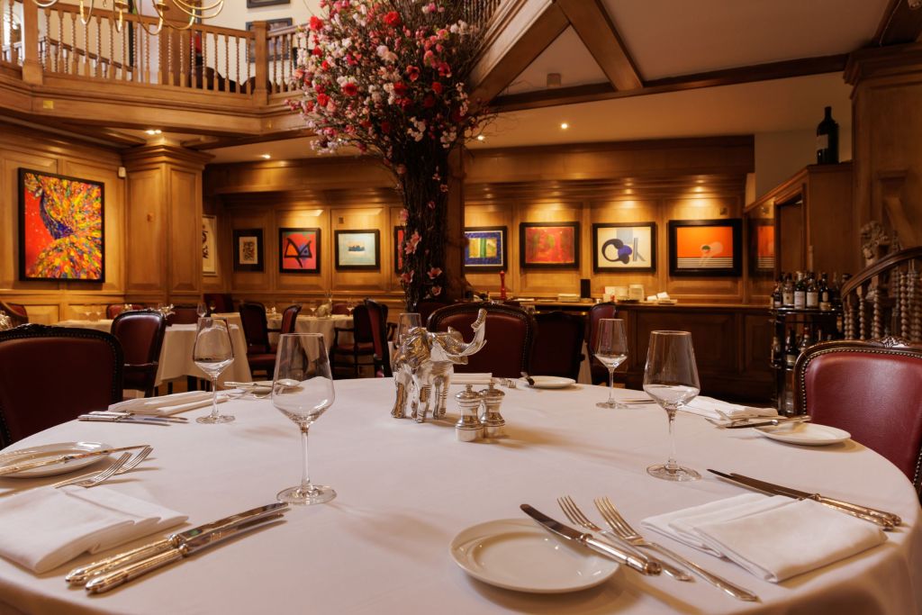 Mosimanns-Club-London-main-dining-restaurant-2-1024x683